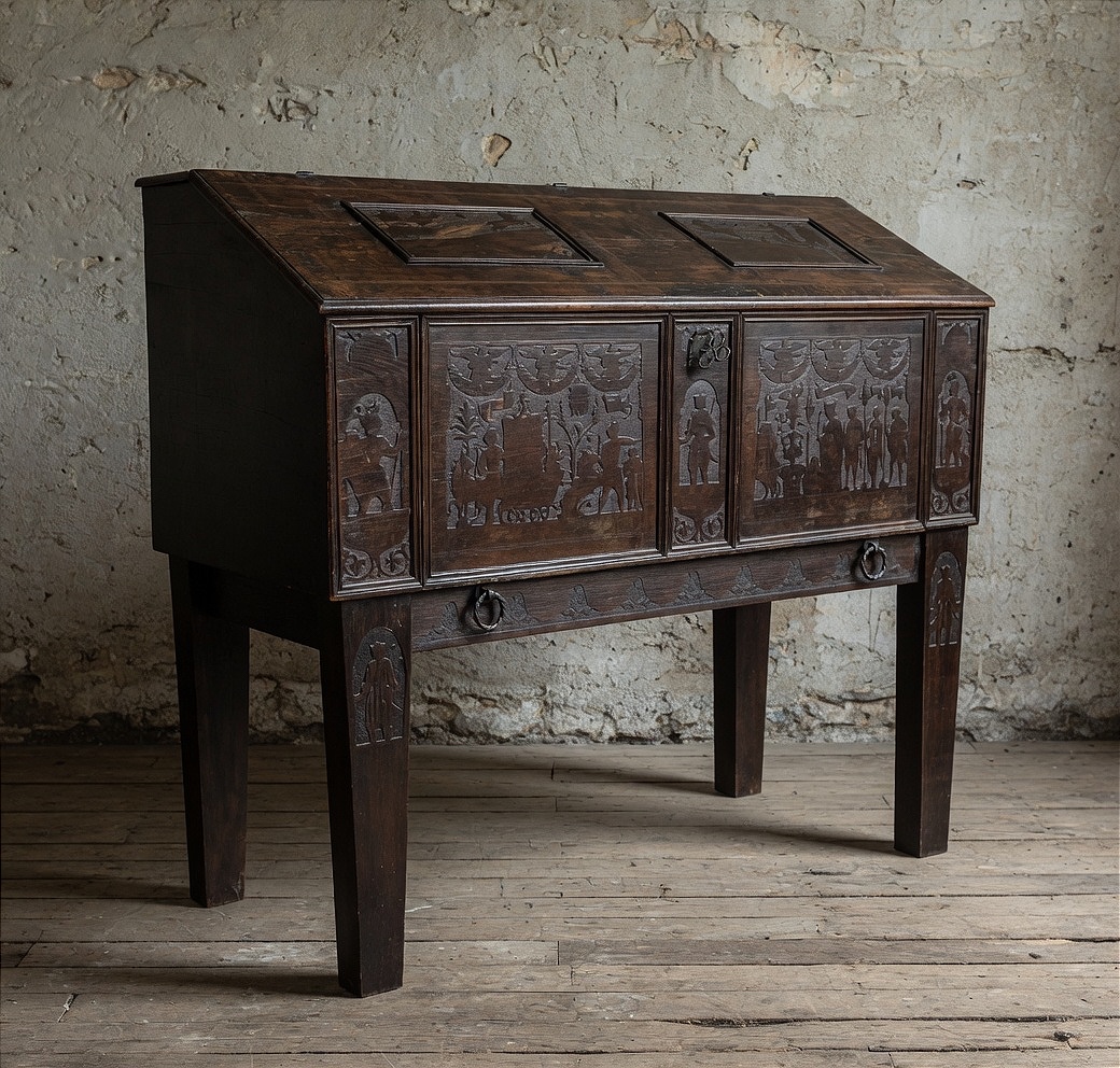 Solid Oak Sideboard/chest With Bas-reliefs (late 18th Century) 