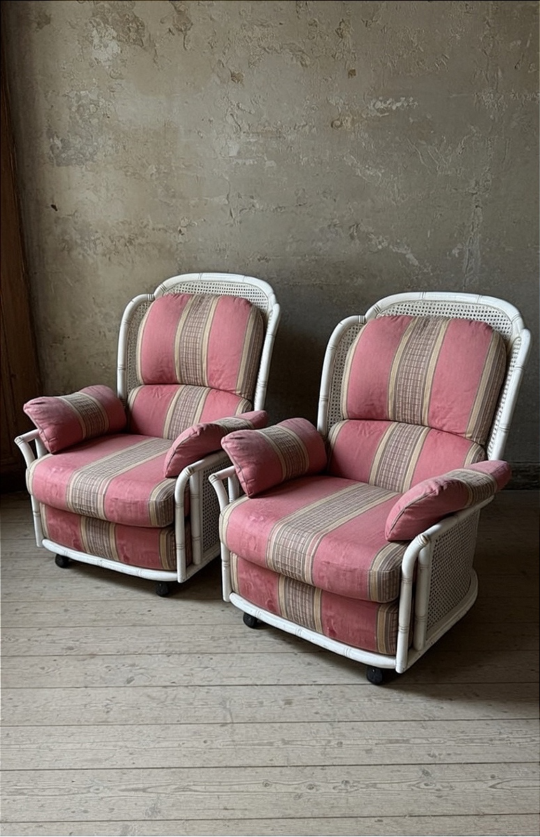 Fauteuils modèle 6170 produite par Giorgetti,