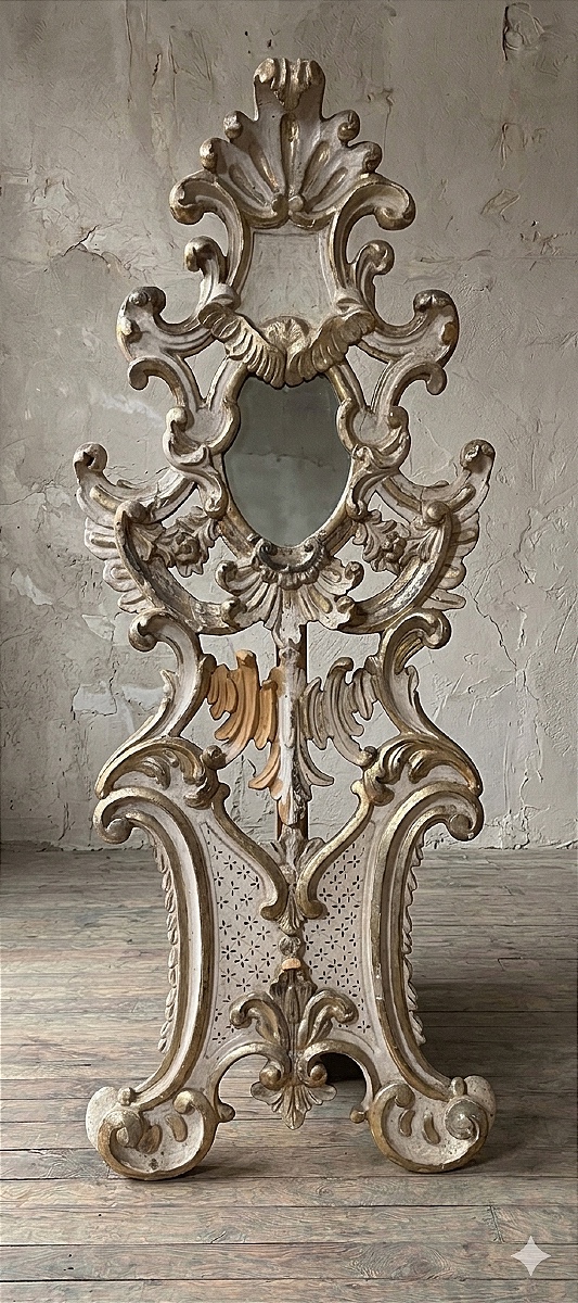 18th-century Ecclesiastical Ornament Made Of Carved And Lacquered Wood