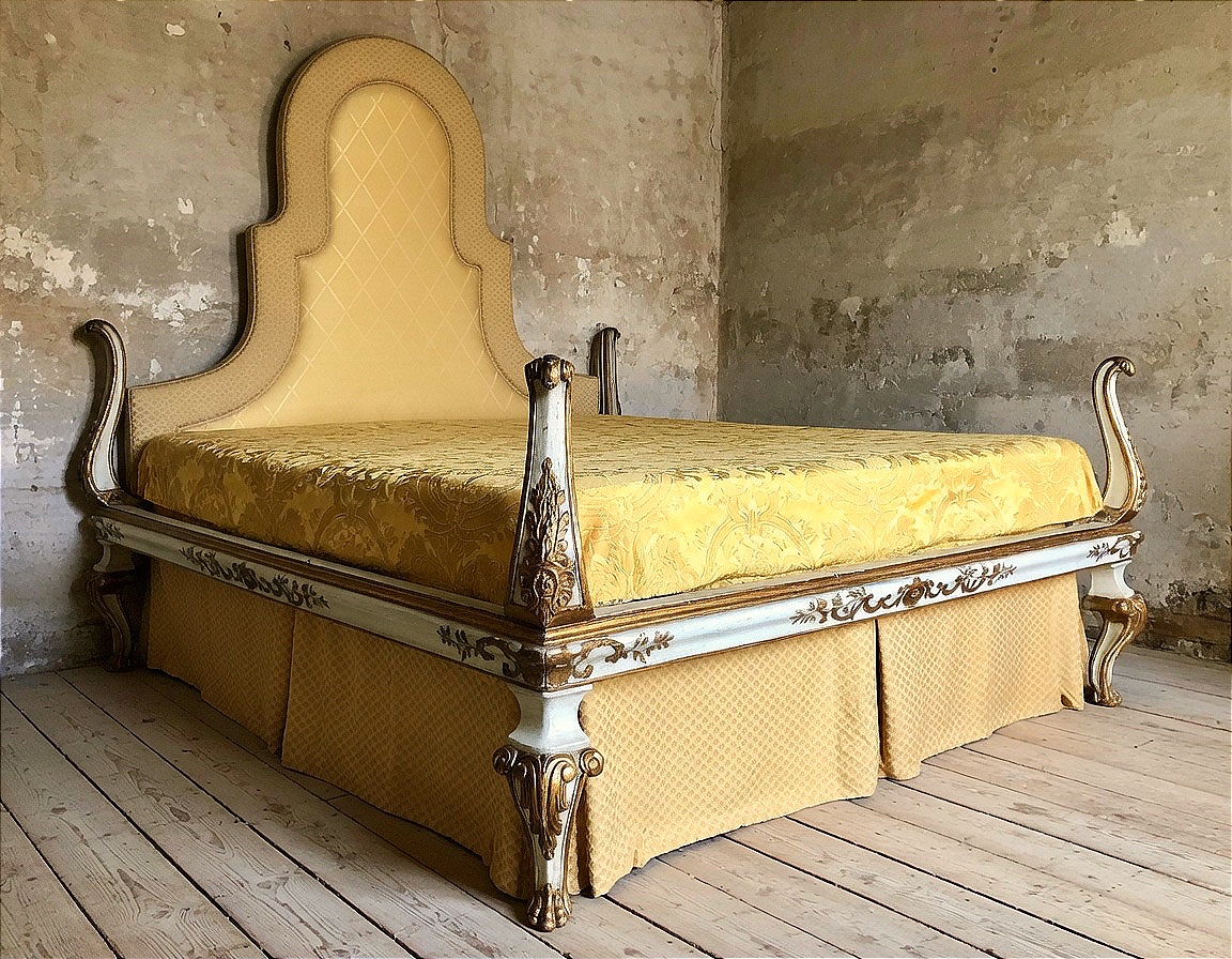 Lit italien de la fin du XVIIIe siècle