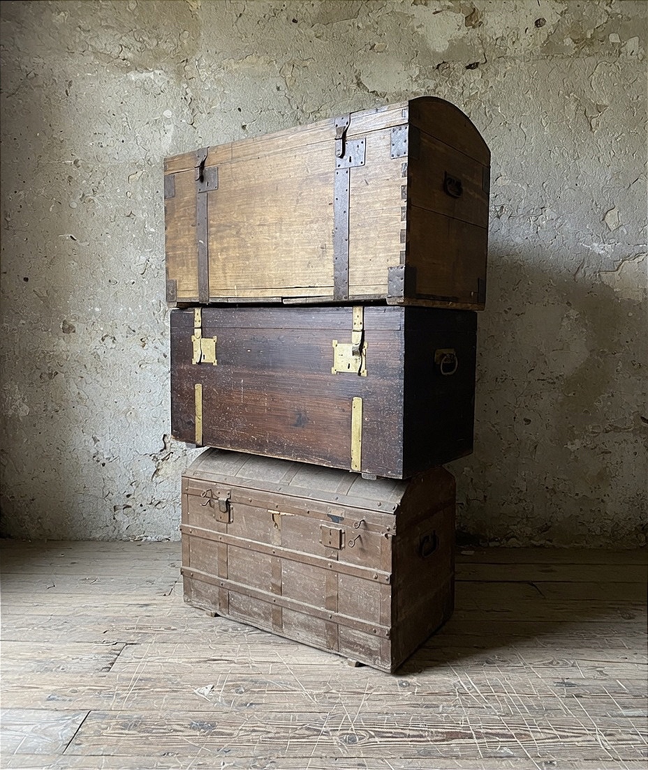 Original Trunks From The 1900s In Various Sizes