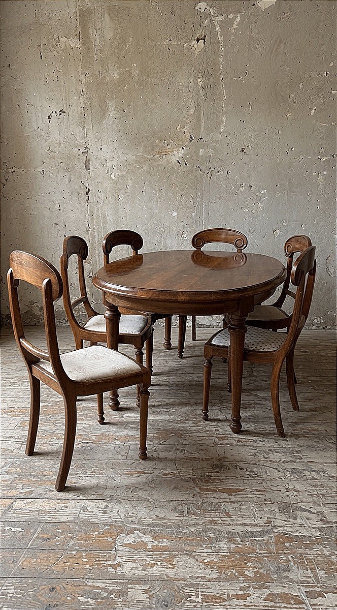 Oval Walnut Table And Six Matching Chairs, Early 20th Century.