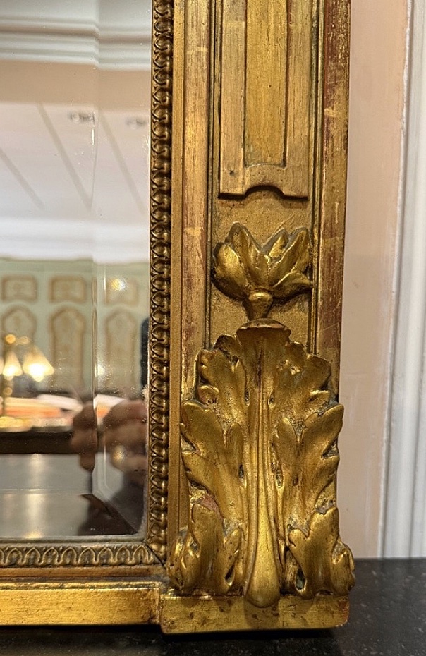 Glace de cheminée en bois sculpté et doré, réalisée dans le style Louis-Philippe XIX siècle-photo-3