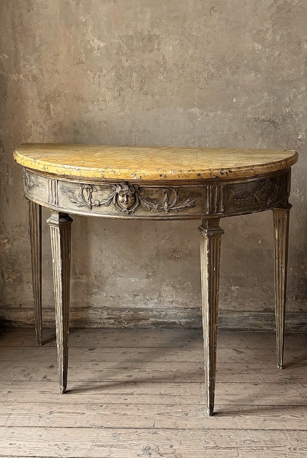 Elegant Italian-made Demi-lune Console Table From The Late 18th Century 