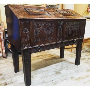 Sideboard In Solid Oak With Bas-relief Figures From The Late 18th Century.