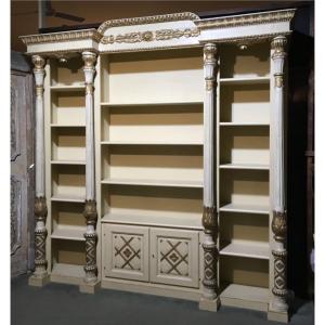 Late 18th-century Antique Bookcase With Original Lacquer And Gilding