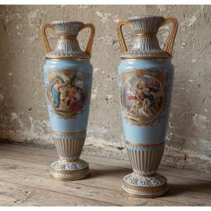 Vases en porcelaine à fond bleu céleste, Sèvres