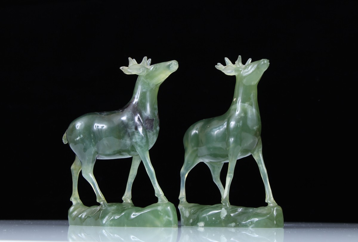 Pair Of Russian Art Deco Carved Bowenite Deer From Idar-oberstein