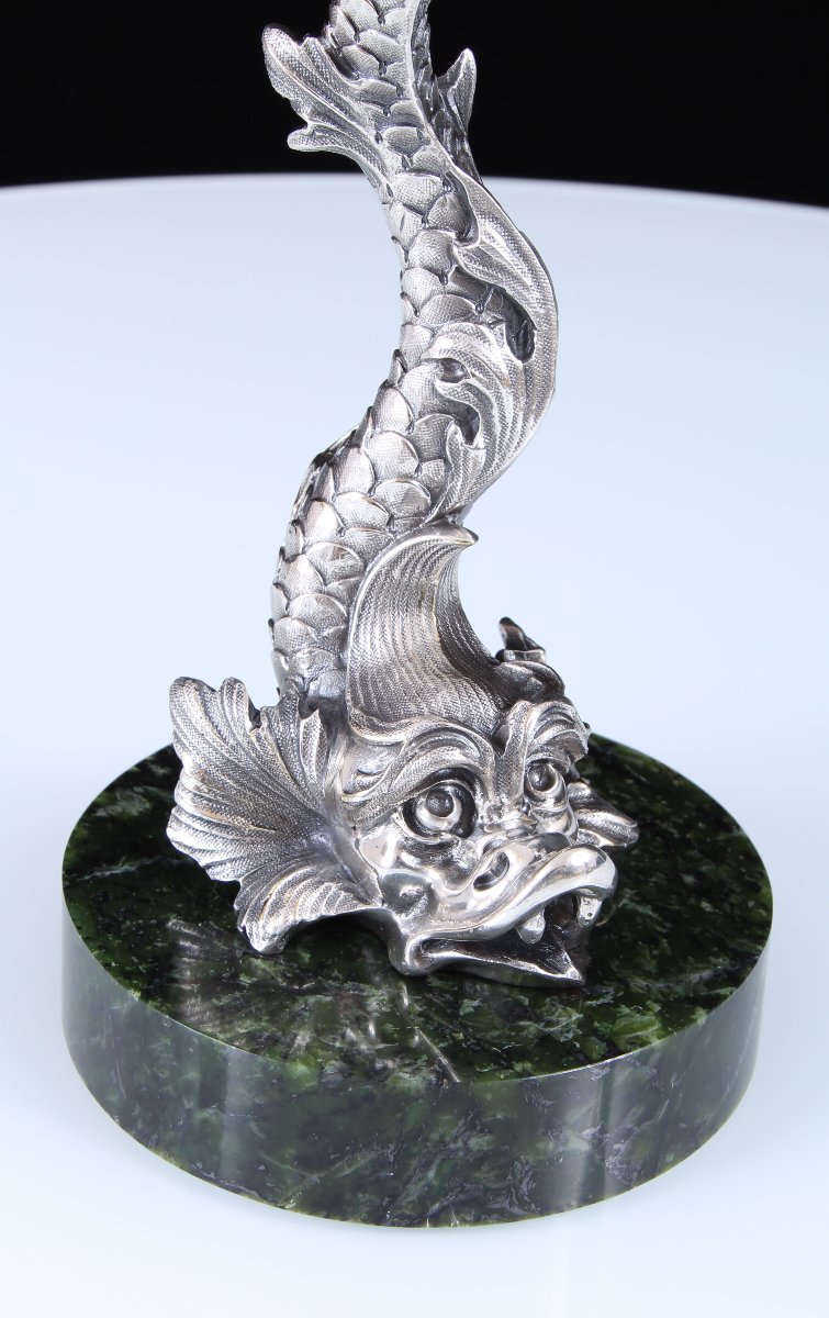 Paire de bougeoirs dauphins en bronze argenté du XVIIIe siècle sur socles en jade néphrite-photo-3