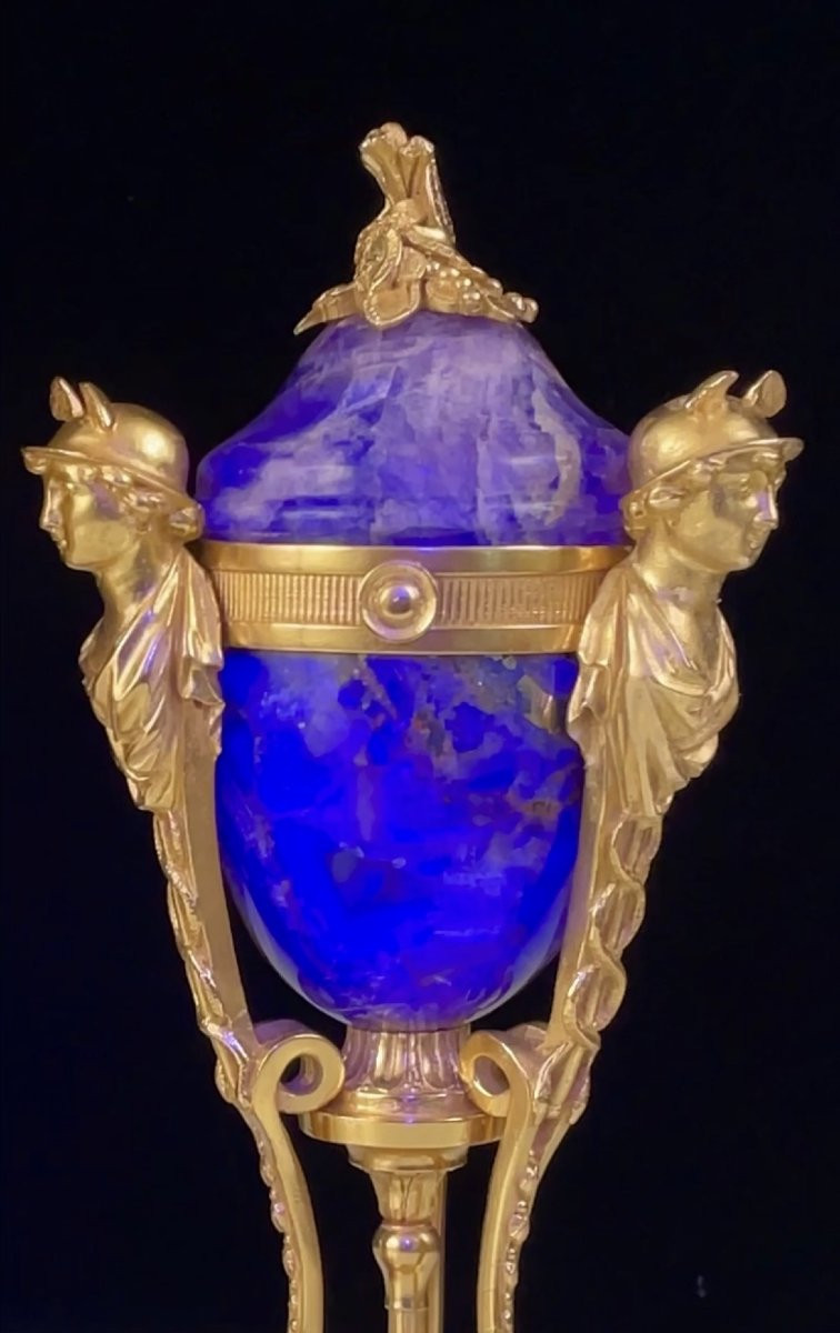 Pair Late 18th Century Gilt Bronze Mounted Weardale Fluorite Crystal Lidded Urns-photo-1