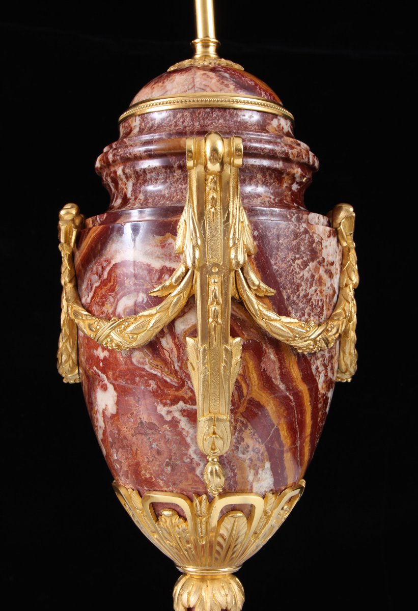 Pair Of 19th-century Alabastro A Pecorella Marble Lamps With Gilded Bronze Mounts-photo-4