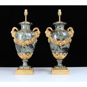 Grand Paire de lampes en marbre Verde Antico avec montures en bronze doré du XIXe siècle