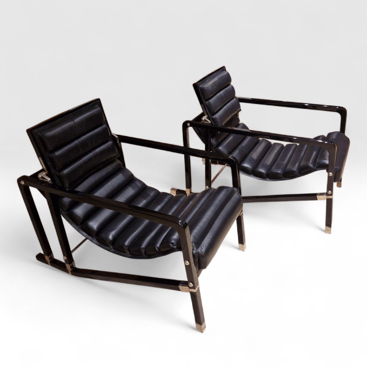 Eileen GRAY (1878–1976), Paire de fauteuils « Transat »-photo-4