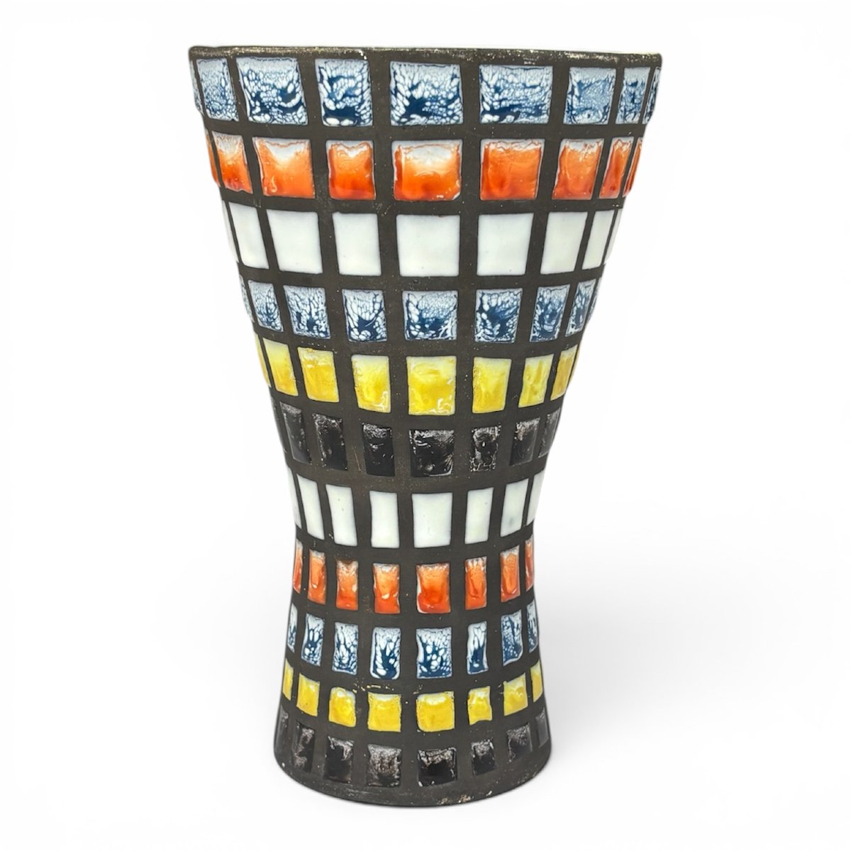 Roger Capron, M44 Diabolo Vase, “pajamas” Design