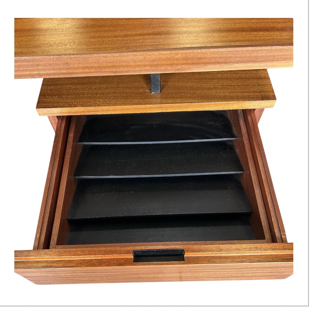 bureau  de pierre guariche -photo-3