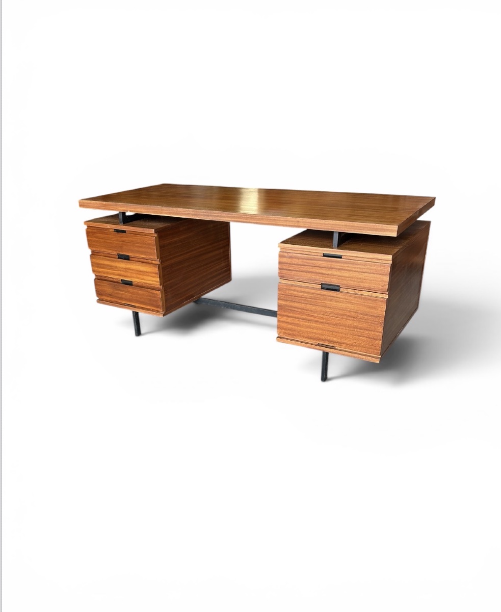 bureau  de pierre guariche 