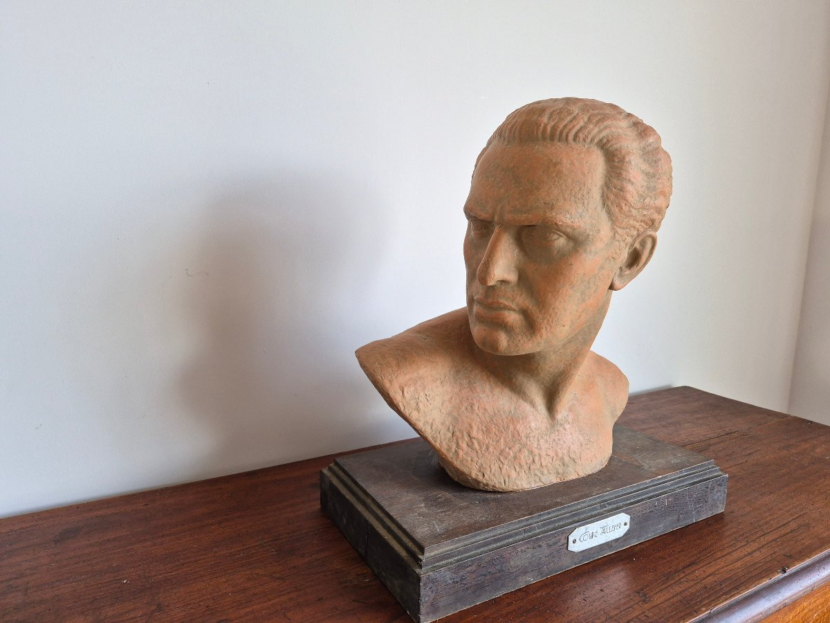 Sculpture de Mermoz en terre cuite par L. GIBERT-photo-2