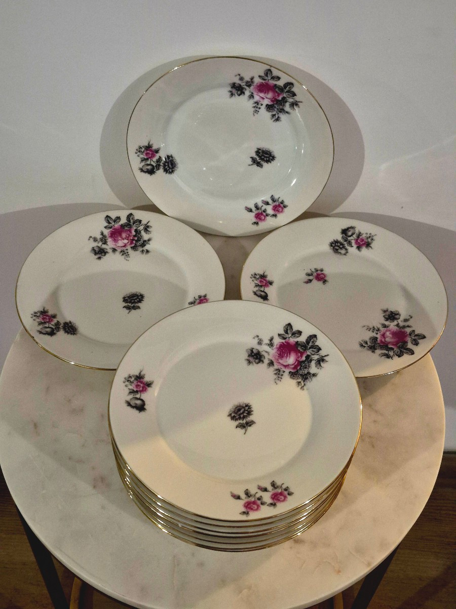 Service de 12 assiettes en porcelaine style romantique