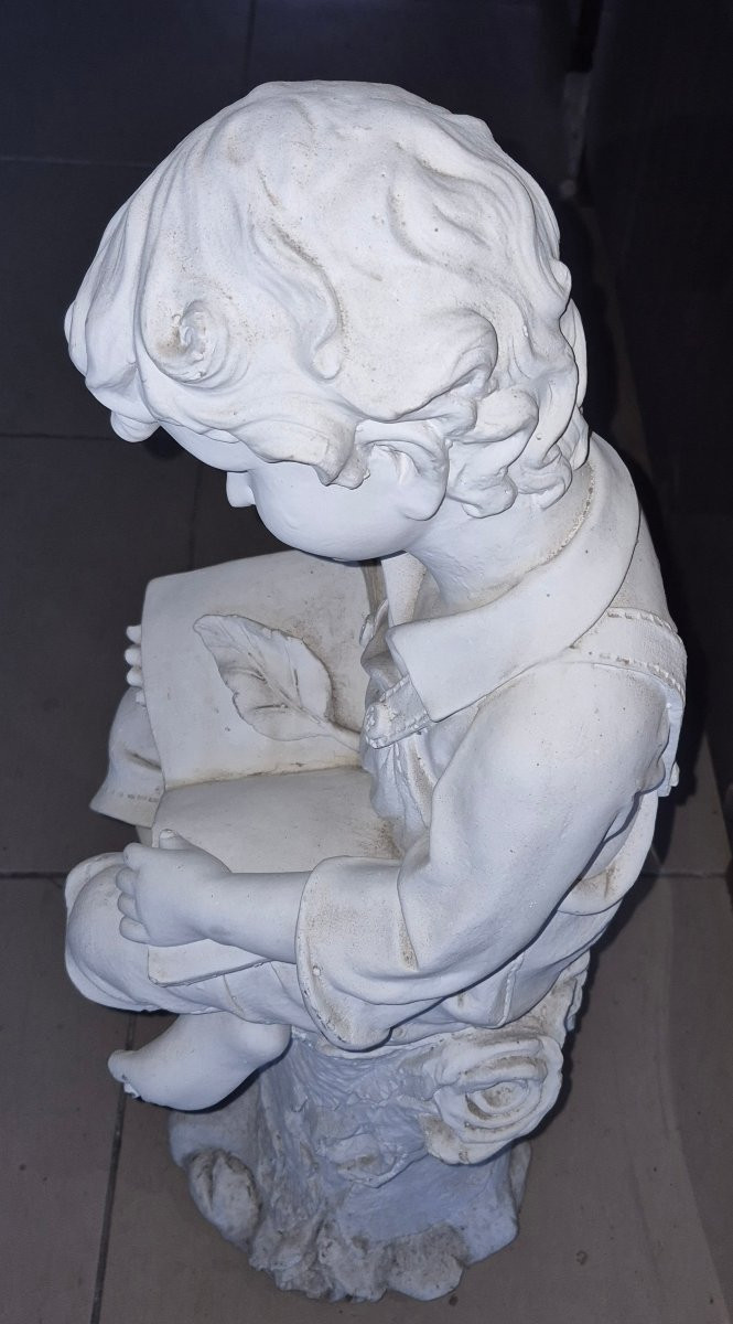 Statue en plâtre jeune garçon lisant-photo-2