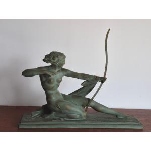 Sculpture Art Déco en terre cuite de la déesse Diane par U. Cipriani