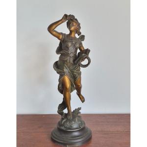 Sculpture en régule de L.&F. Moreau " Livre d’or de la victoire "