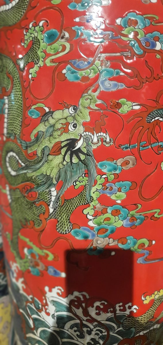 Pairs Of Polychrome Chinese Vases With Red/green Decoration-photo-1