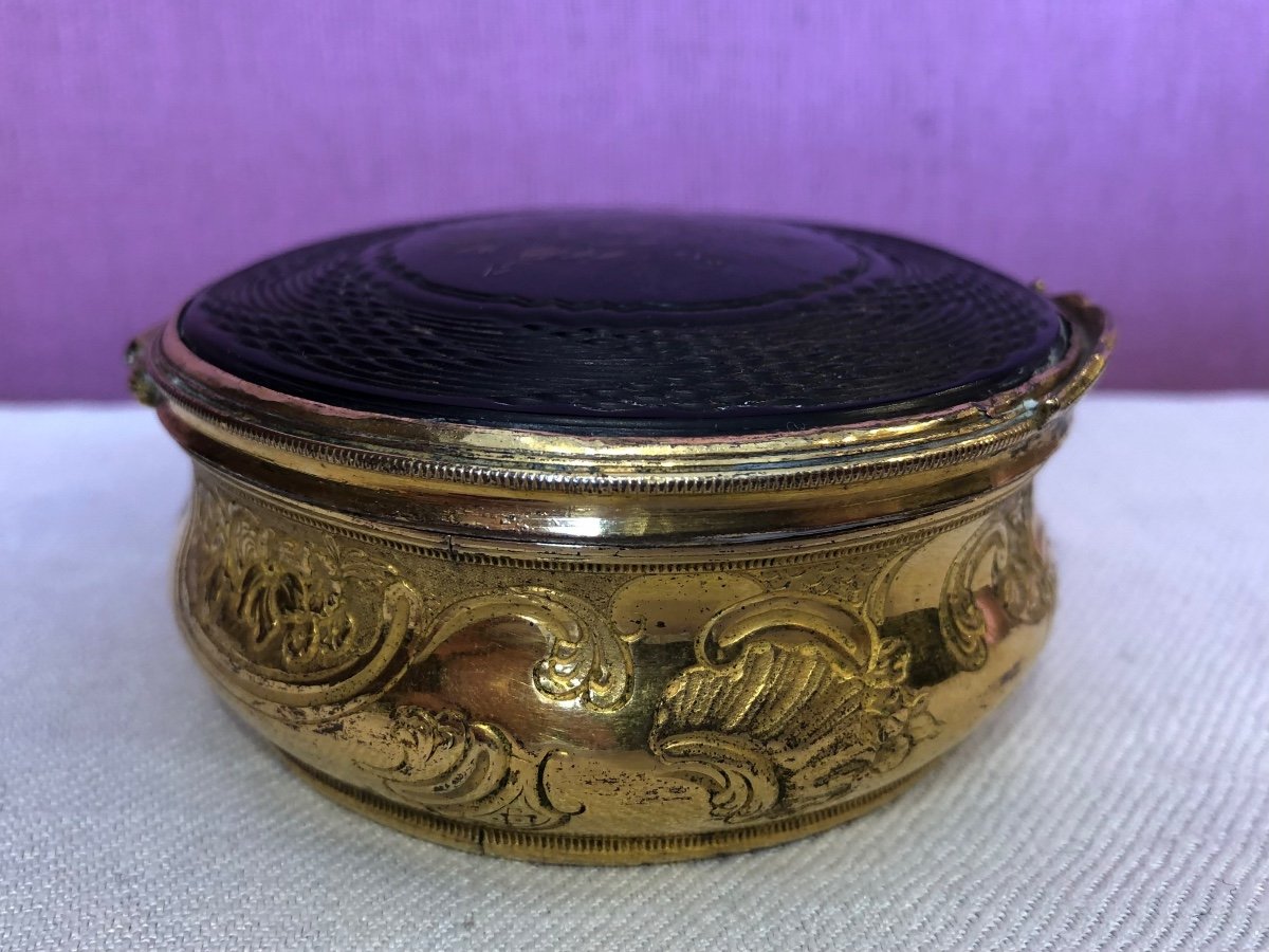 Golden And Tortoiseshell Ponponne Box, Louis XV, 13th Century 