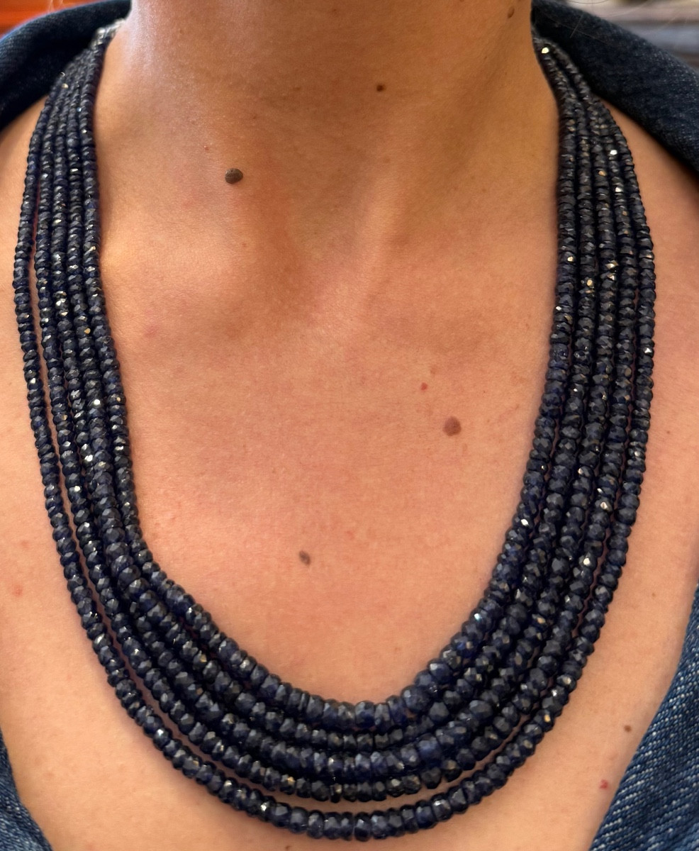 Long Necklace, Rows Of Cut Sapphires, 20th Century 