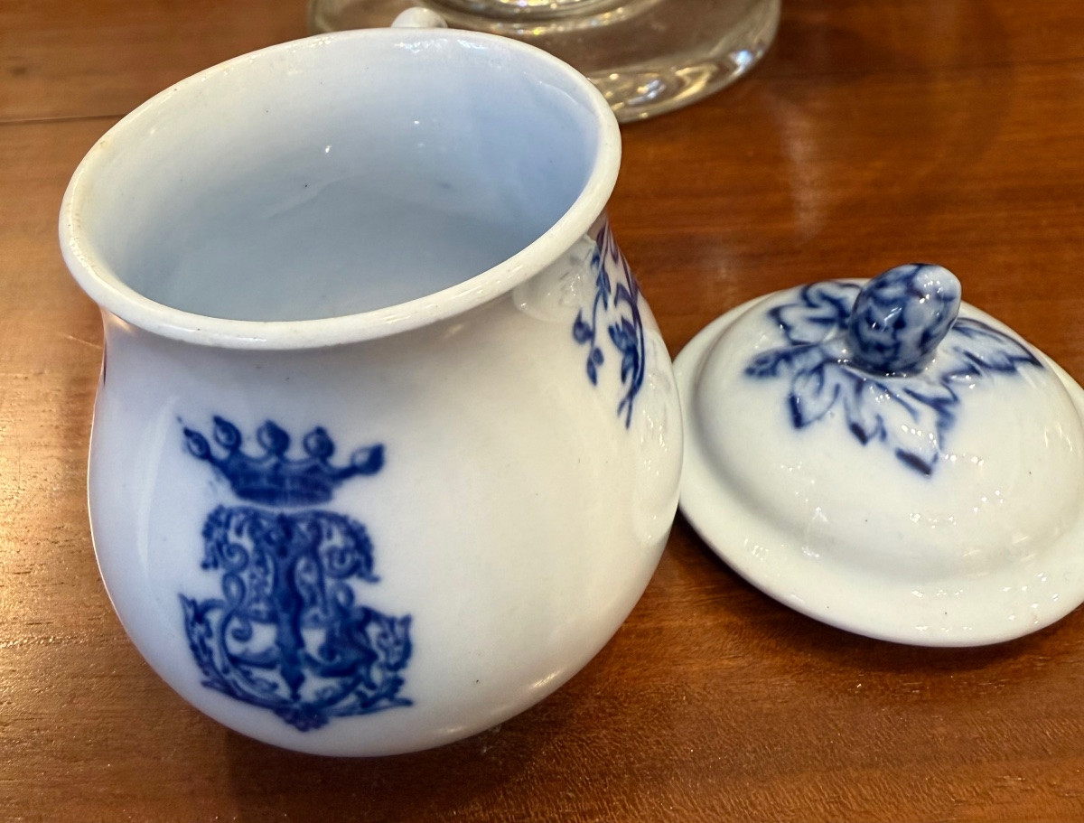 Porcelain Cream Pot Service, Late 19th/early 20th Century -photo-3