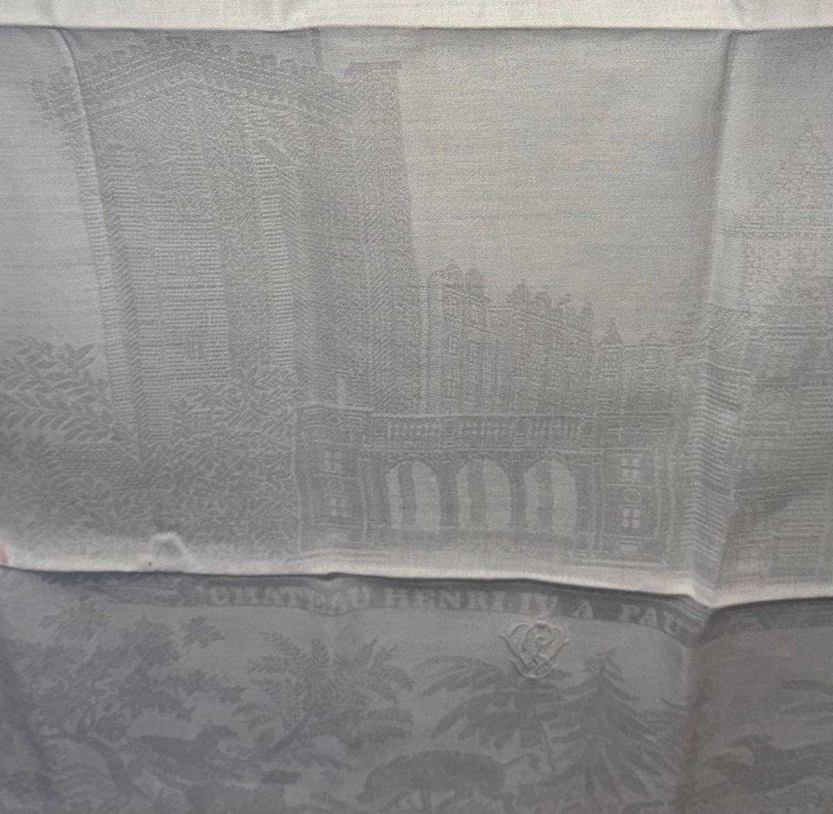Série de 18 serviettes de table,damassé décor Château de Pau..fin XIX ème,début XX ème siècle -photo-2