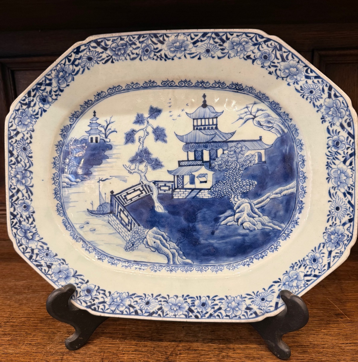 Large Dish, 18th Century English Earthenware