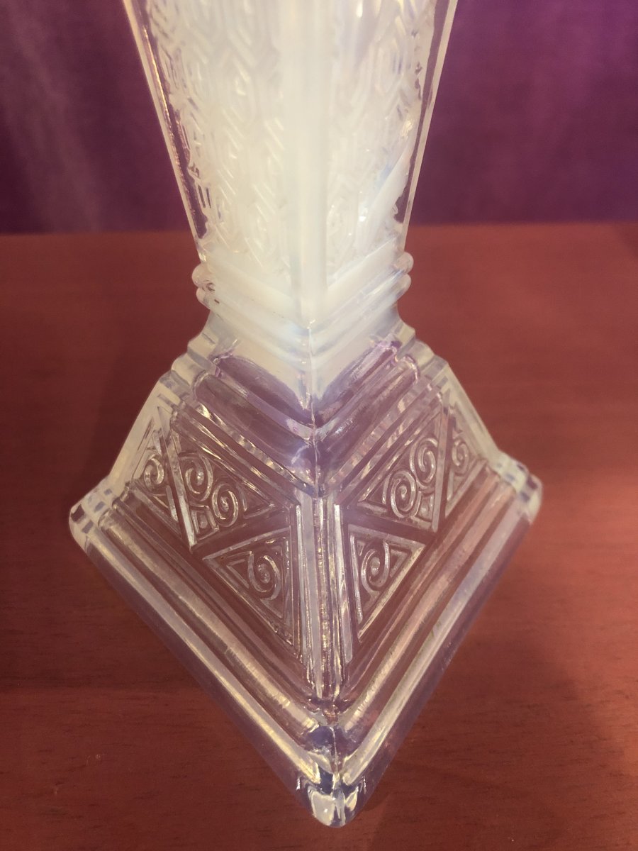 Vase Baccarat,cristal opalescent,vers 1880-photo-4