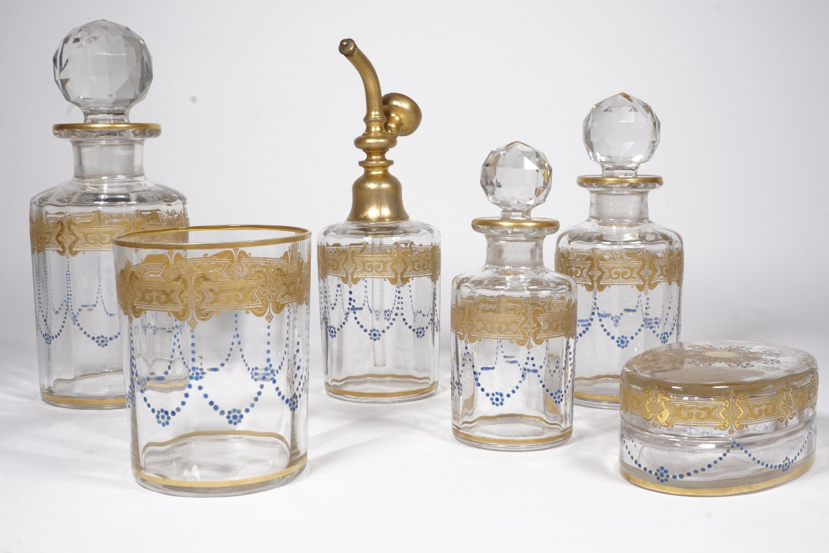 Garniture, ensemble de toilette, parfum, cristal Baccarat Georges Chevalier?