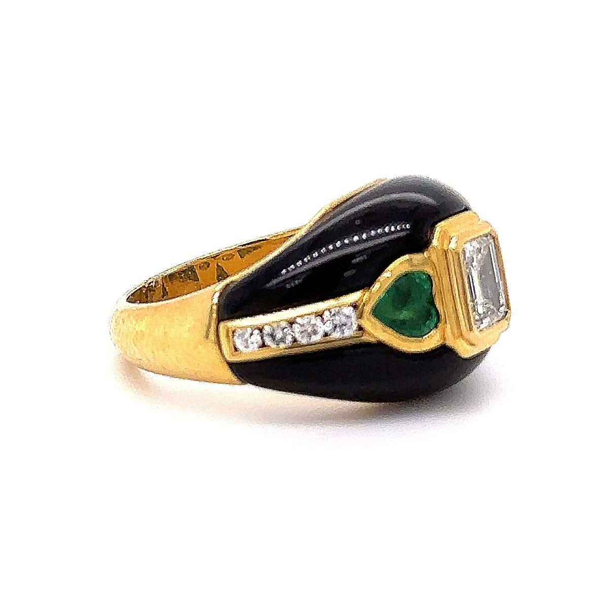 "elegant Vintage 18 Kt Yellow Gold Ring With Diamonds, Onyx & Emerald"-photo-2