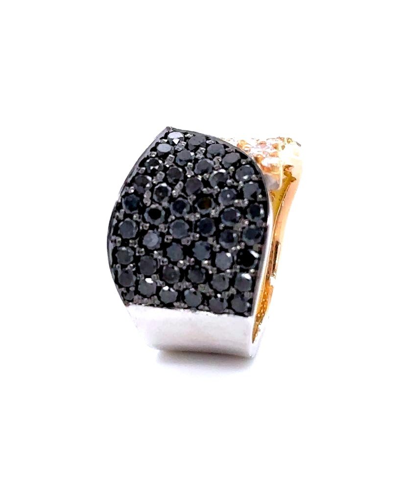 Bague Bicolore 18 Kt, Ornée de Diamants Blancs et Noirs-photo-2