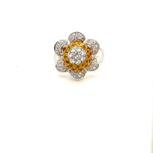 "Bague Or Blanc avec Diamants Blancs et Jaunes et Saphir Jaune"