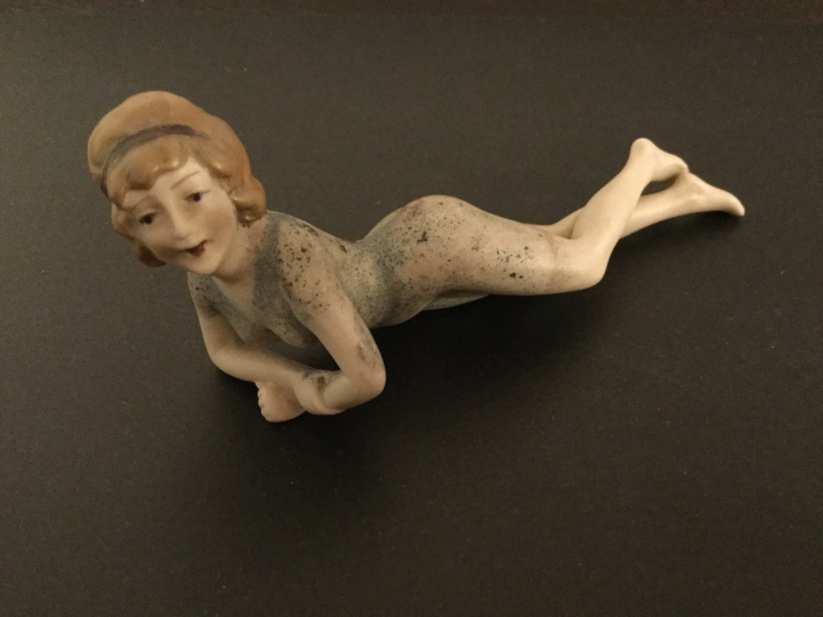 Baigneuse En Porcelaine Art Deco 