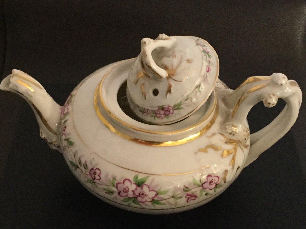 Paris Porcelain Service 3 Pieces-photo-1