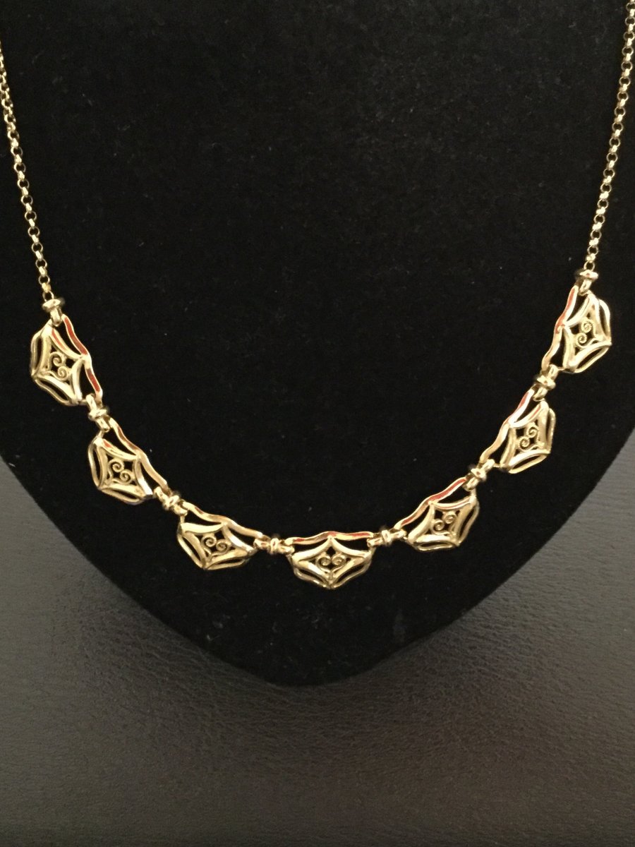 Drapery Necklace In Yellow Gold-photo-2