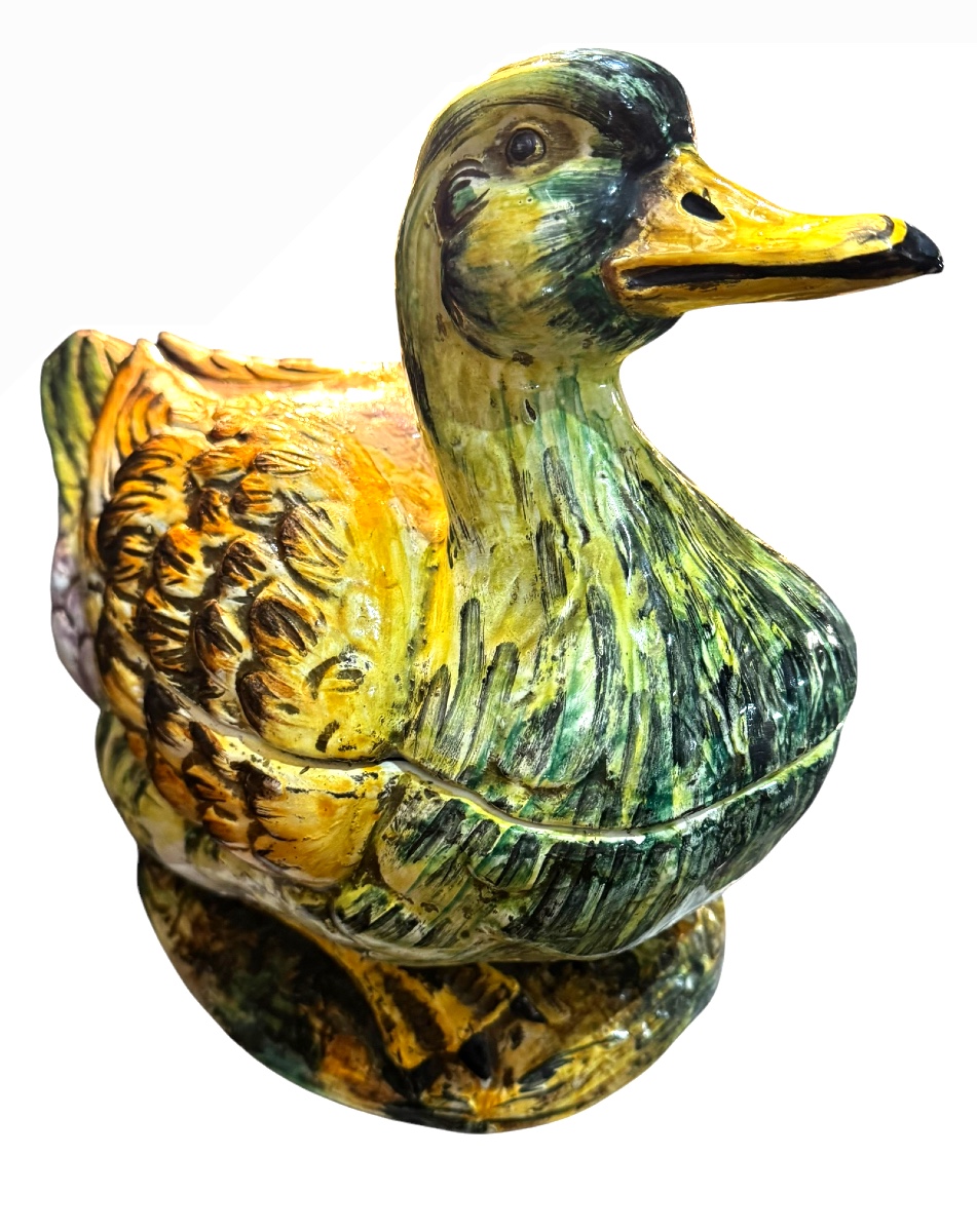 Terrine En Barbotine Polychrome En Forme De Canard 