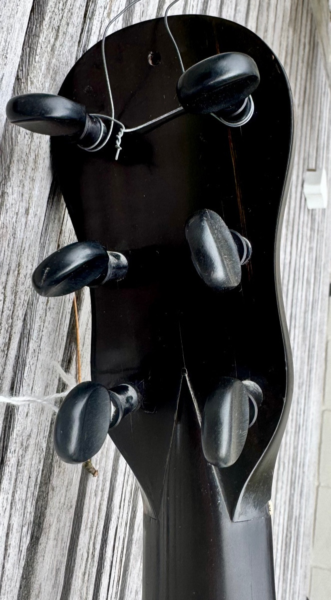 Romantic Guitar By Pons-photo-1