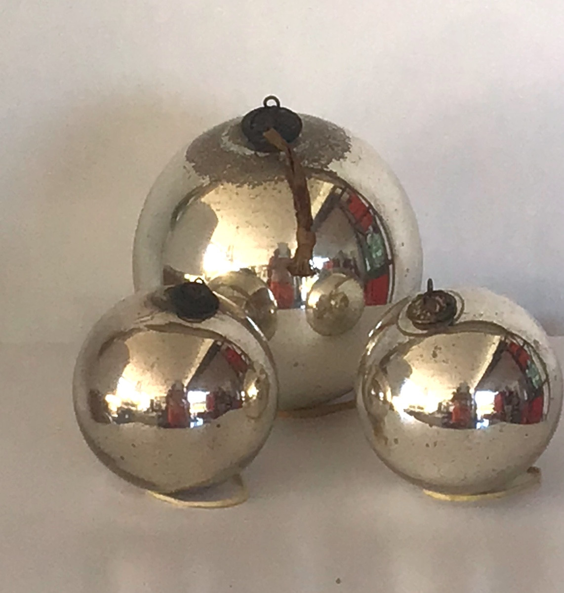 Ensemble de 3 boules de pardon anciennes en verre eglomisé