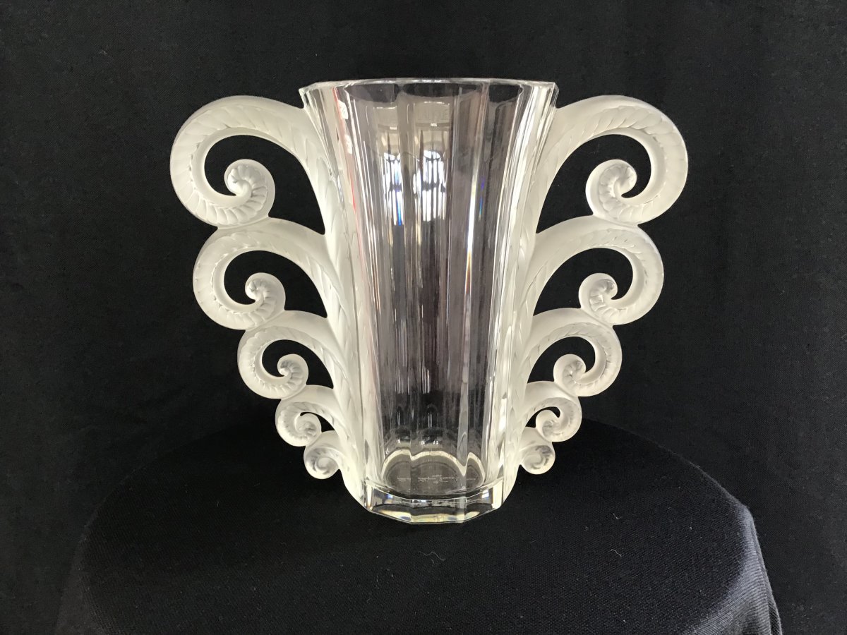 Lalique Beauvais Vase