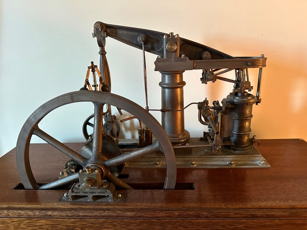 Maquette D’une Machine à Vapeur De James Watt. -photo-2