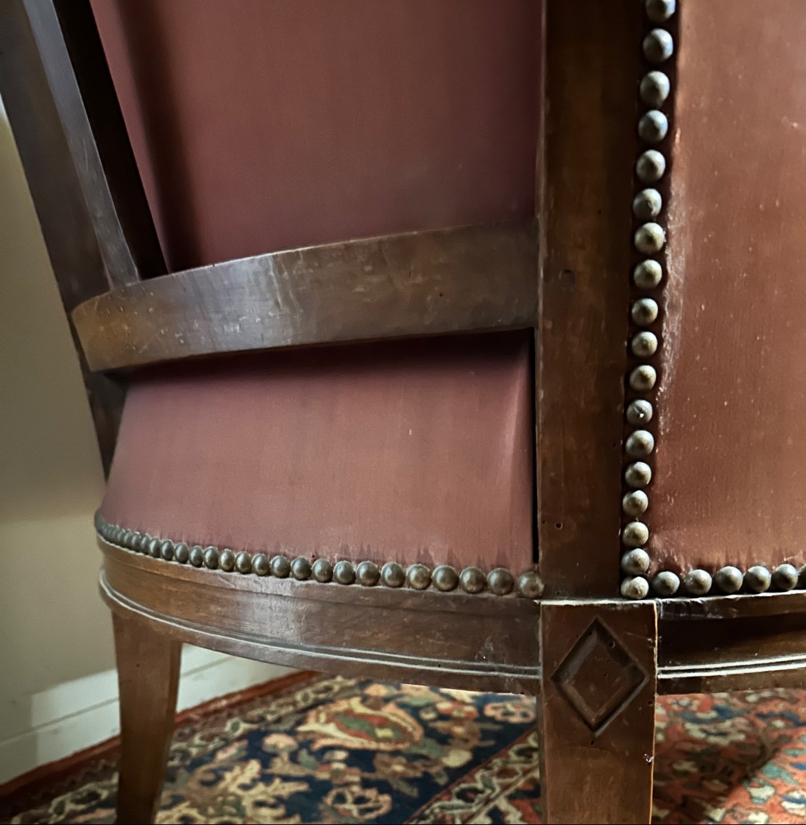 Provençal Duchess In Walnut, 18th Century. -photo-6