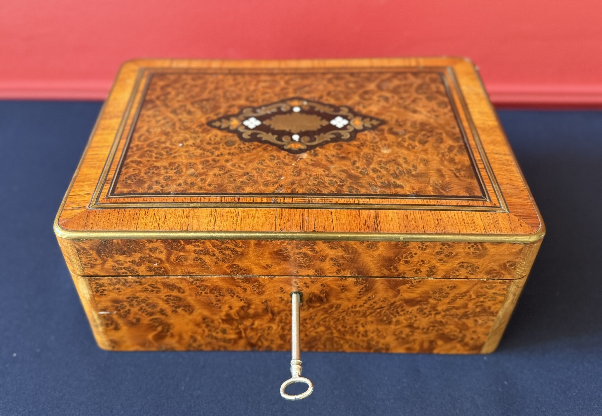 Coffret à bijoux d'époque Napoléon III en marqueterie. -photo-4
