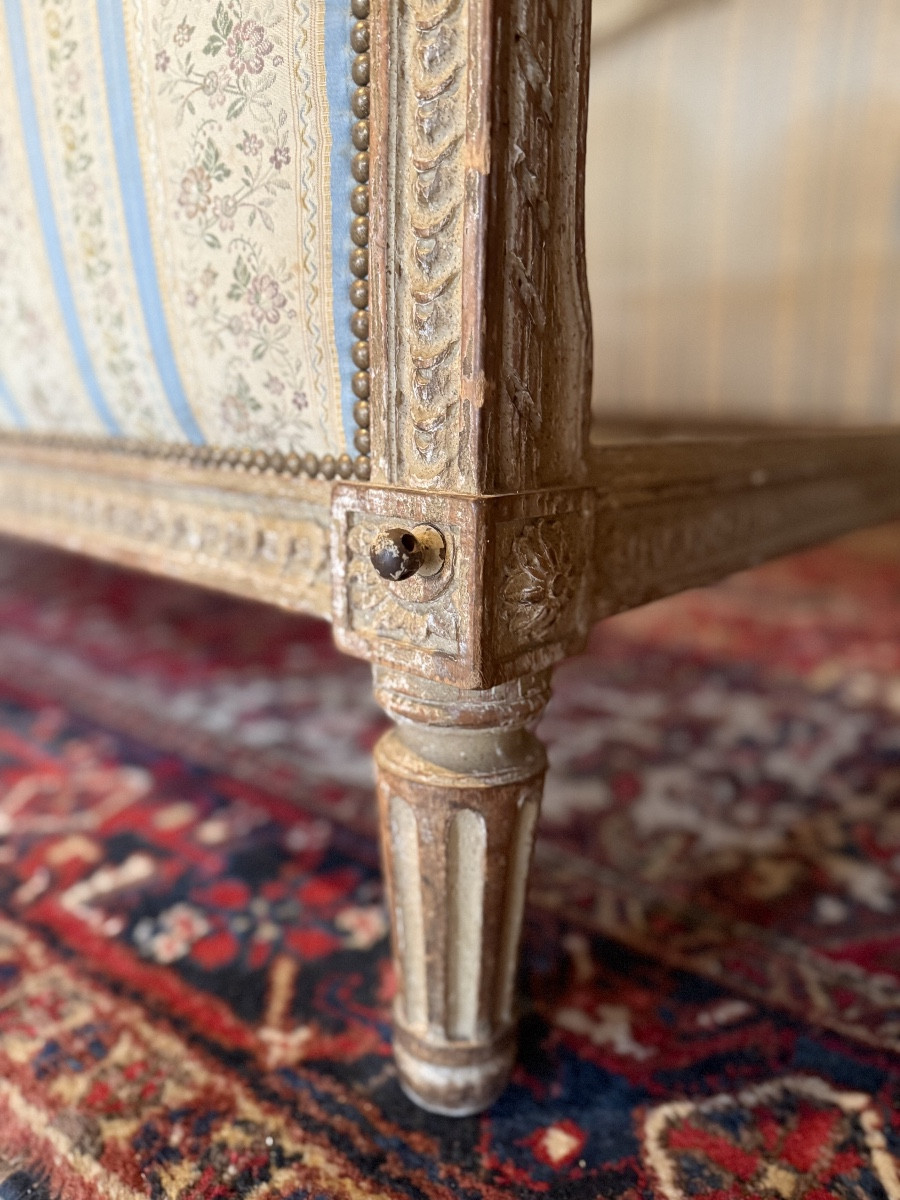 Lit de style Louis XVI en bois peint. -photo-4