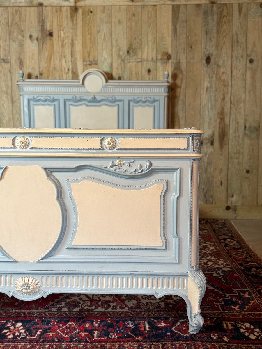 Lacquered Bed In Transition Louis XV - Louis XVI Style. -photo-6