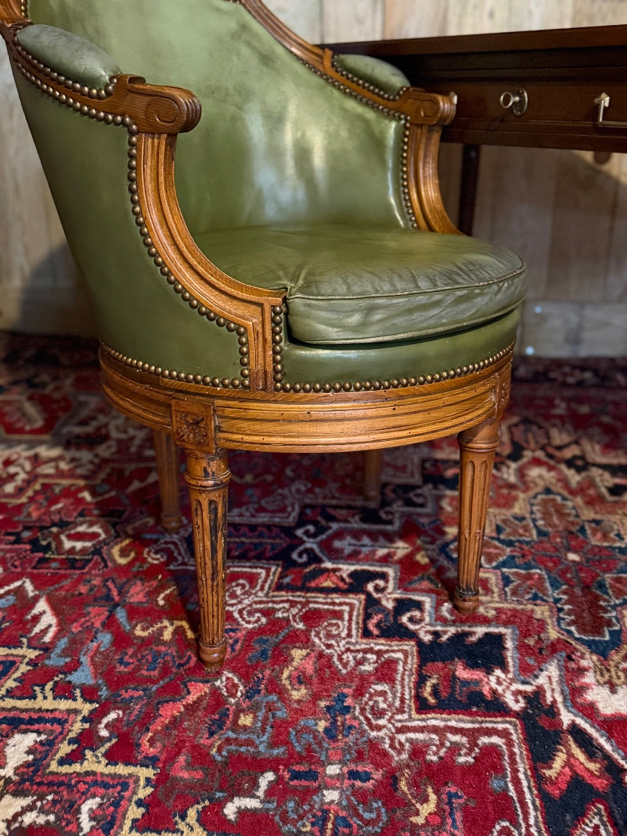 Louis XVI Style Swivel Office Chair. -photo-4