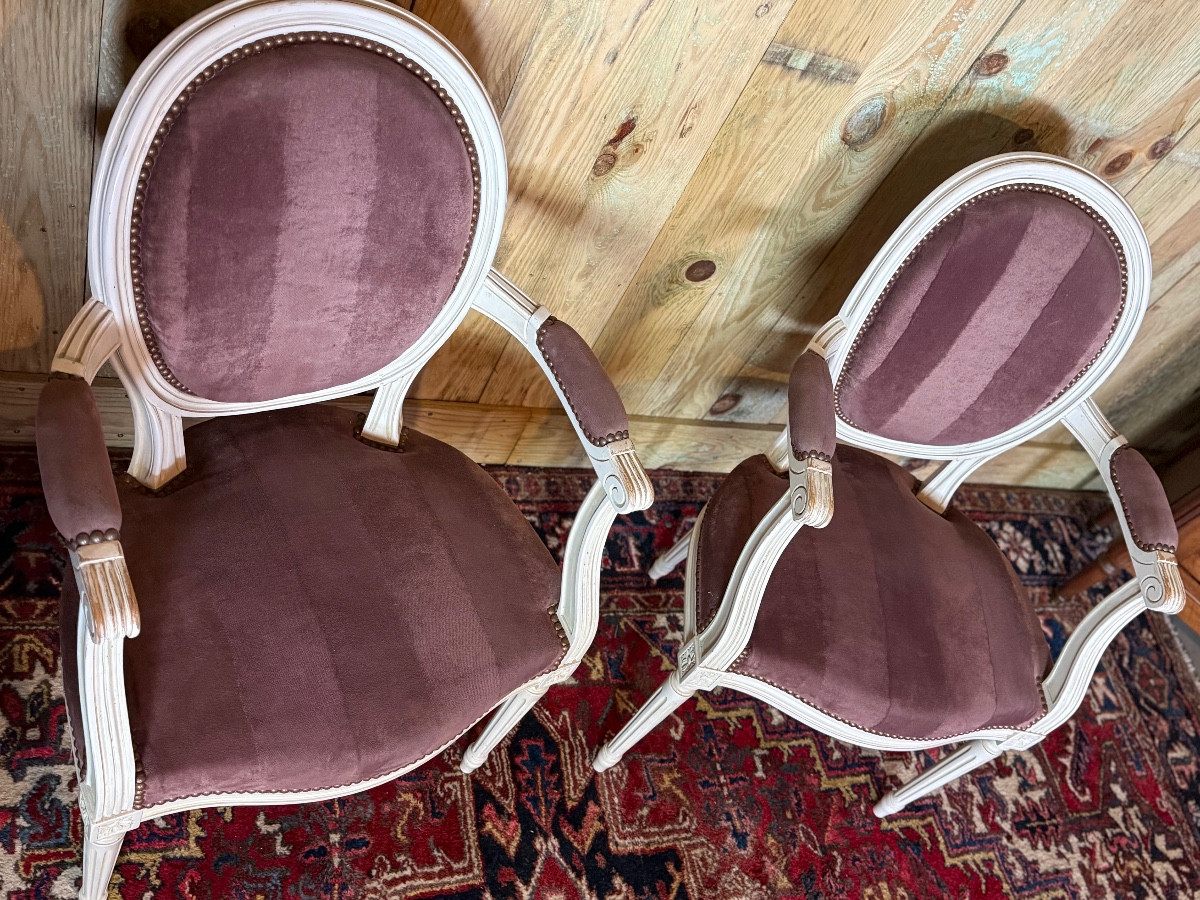 Pair Of Louis XVI Style Cabriolet Armchairs. -photo-4